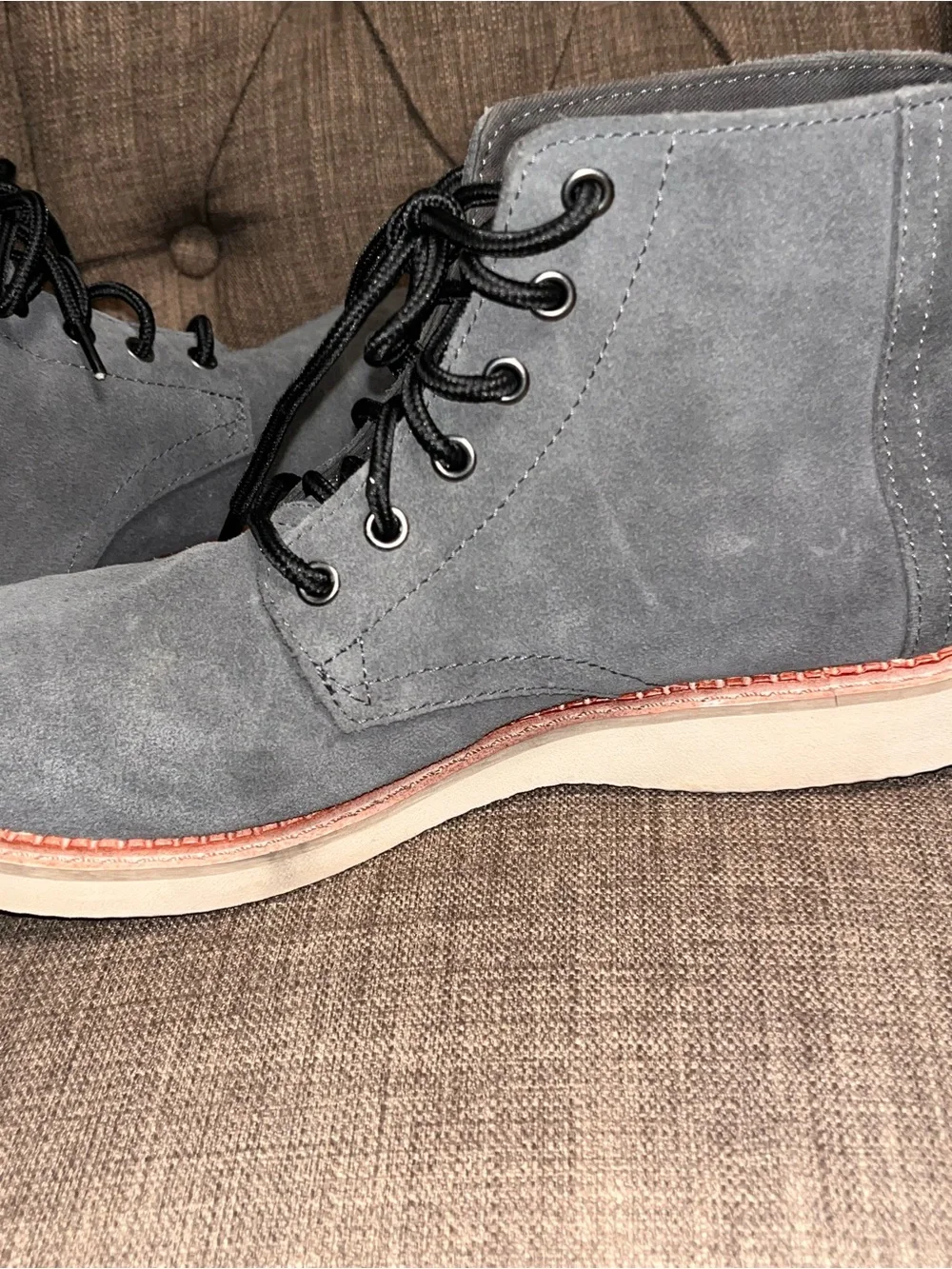 Toms Porter Men's Gray Suede Chukka Boots size 10.5
